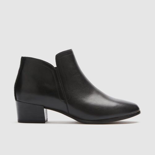 Novah Black